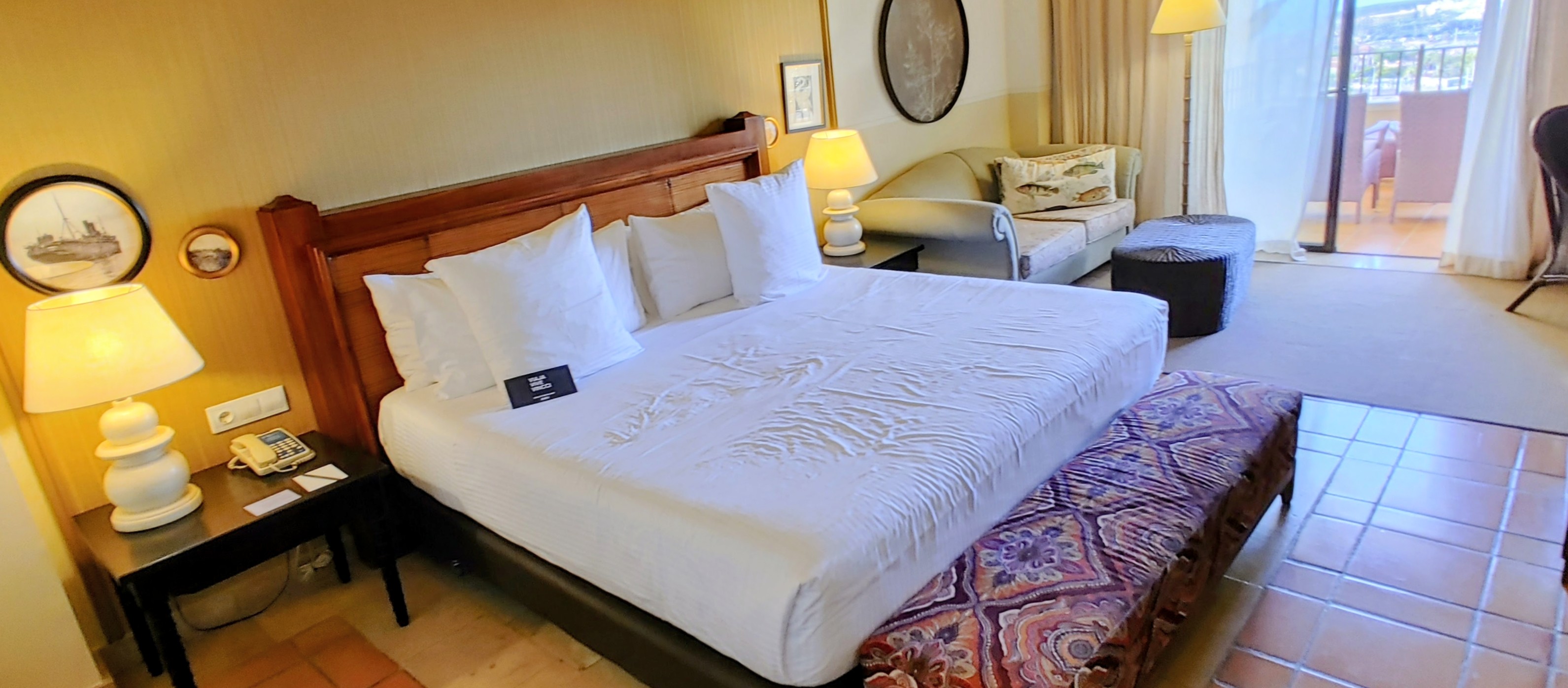 Luxusní pokoj v koloniálním stylu